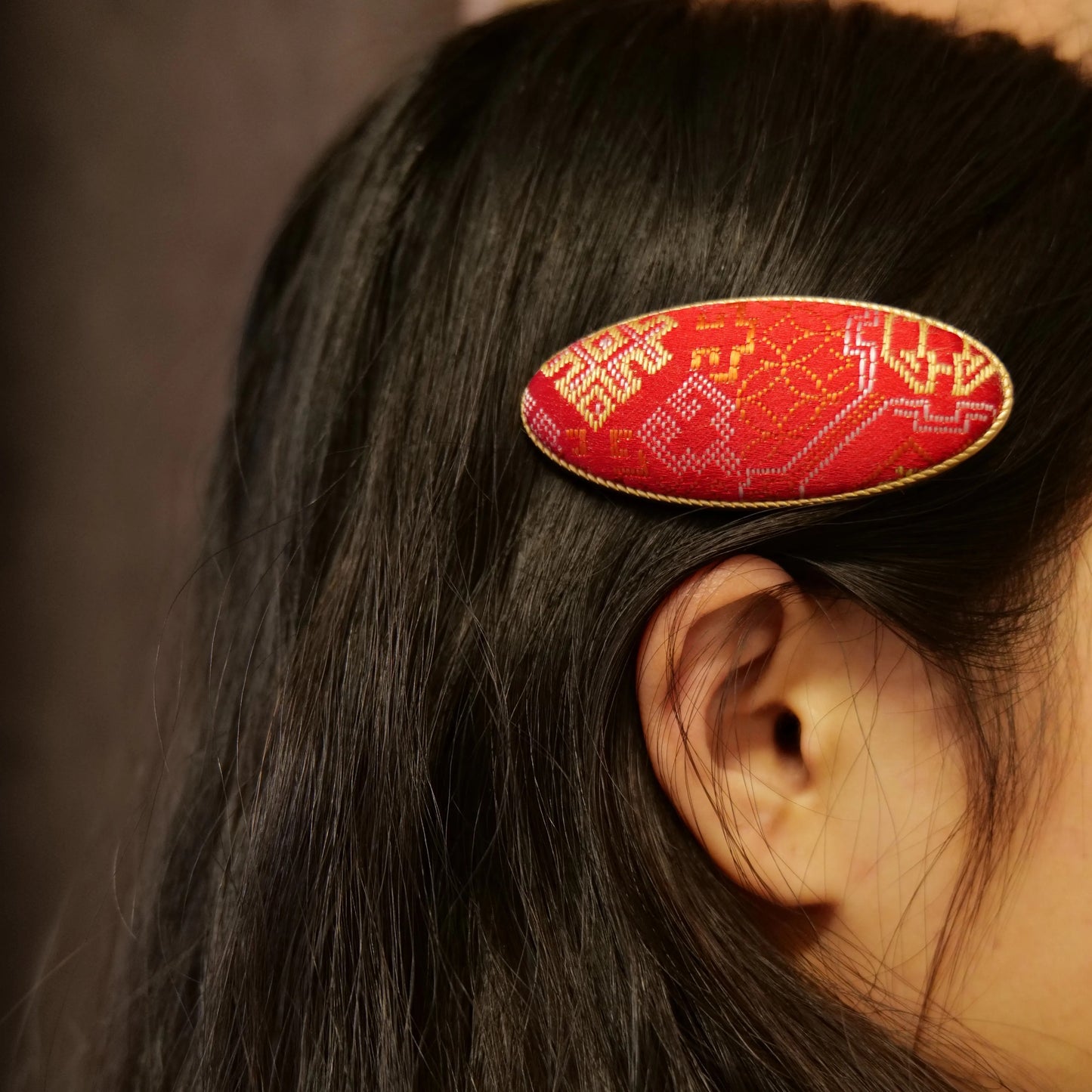 Guangxi Zhuang Brocade Oval Metal Hair Clip