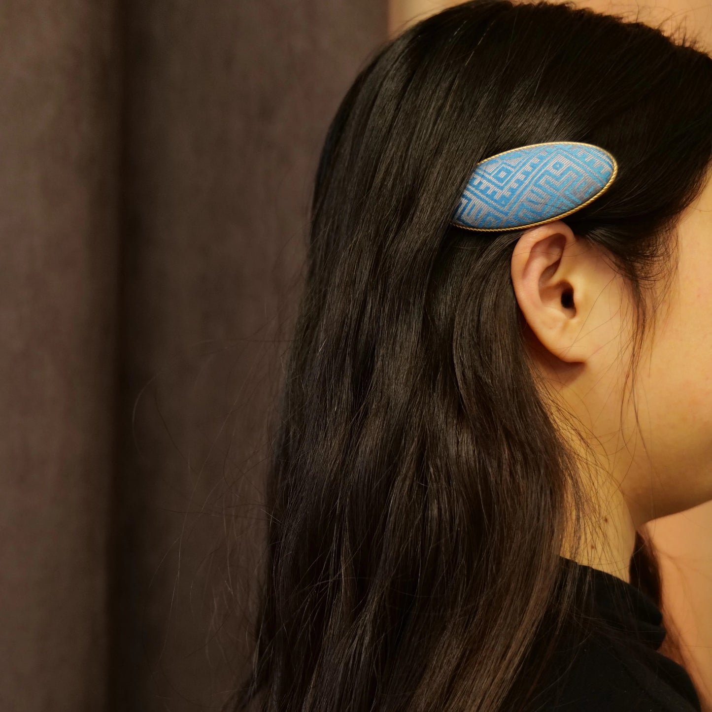Guangxi Zhuang Brocade Oval Metal Hair Clip