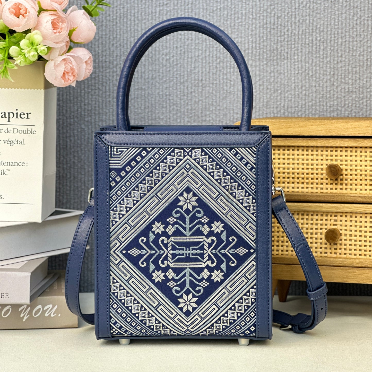 Guangxi Zhuang Brocade Silk Top-Grain Cowhide Music Score Case Handbag