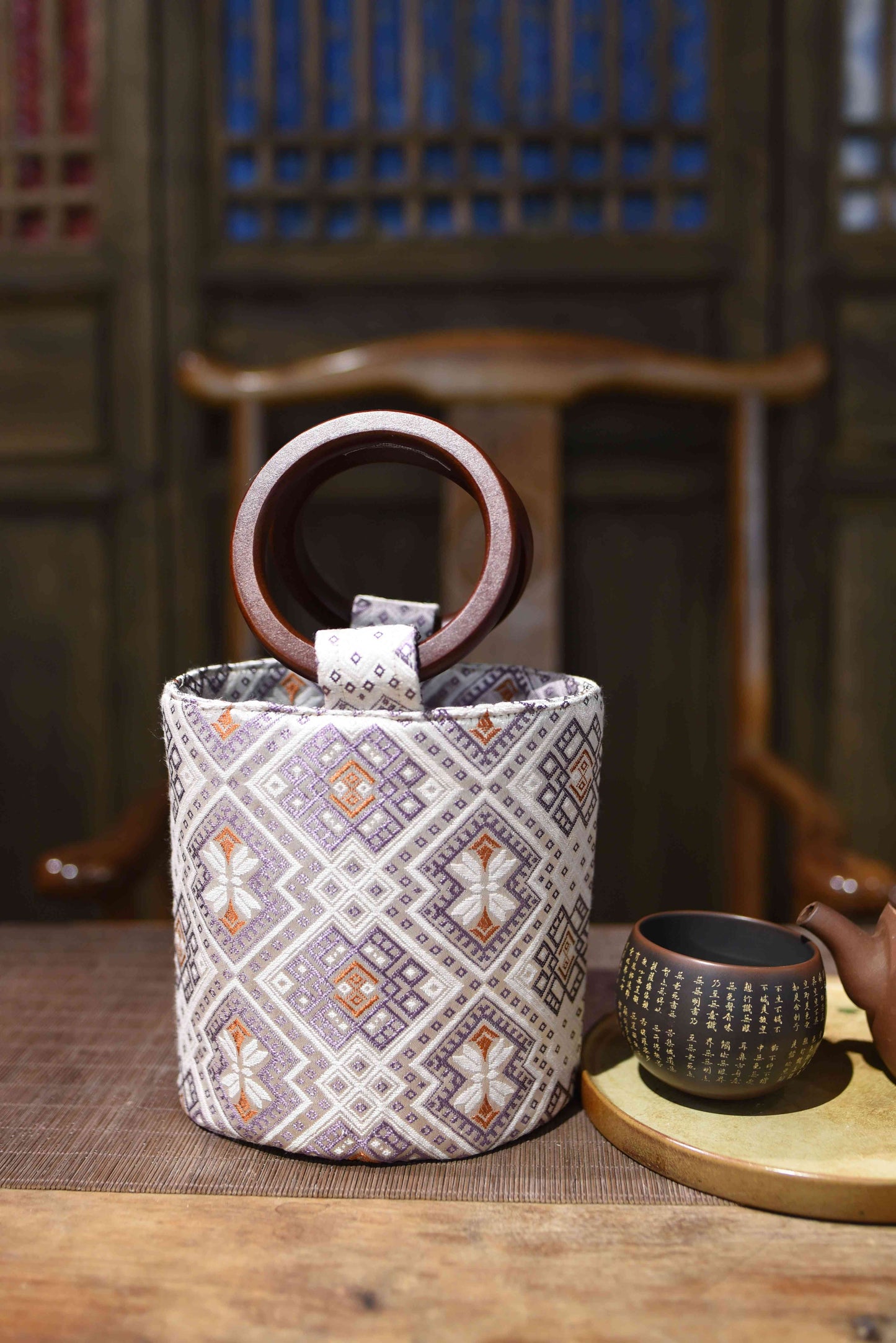 Guangxi Zhuang Brocade Round-Handled Wooden-Handle Bucket Bag