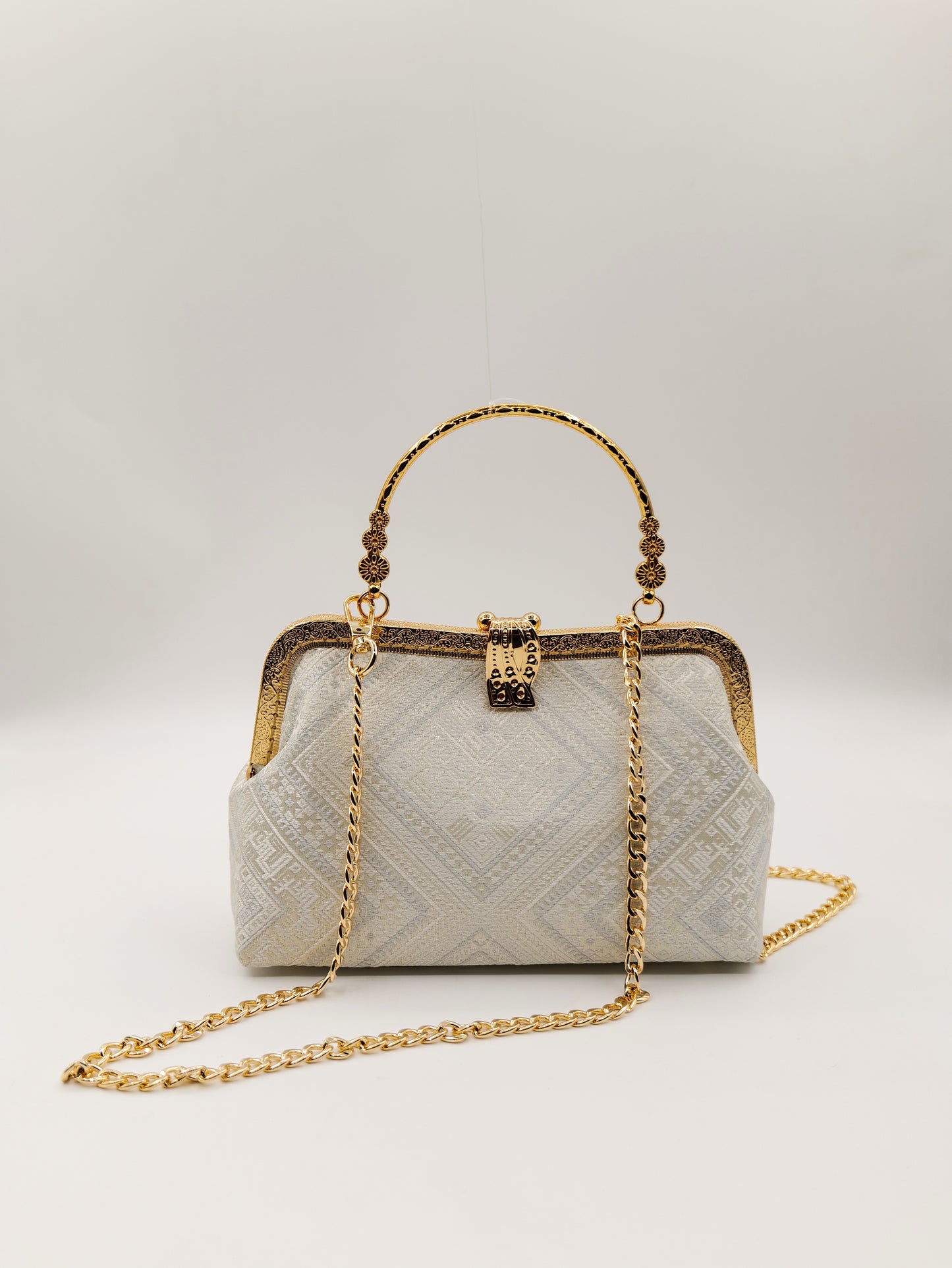 Guangxi Zhuang Brocade Leaf-Patterned Clutch Bag for Women