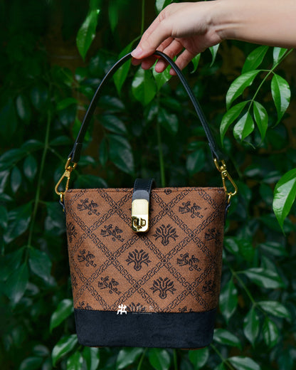 Guangxi Zhuang Brocade Eagle-Beak Bag Handheld Crossbody Bag