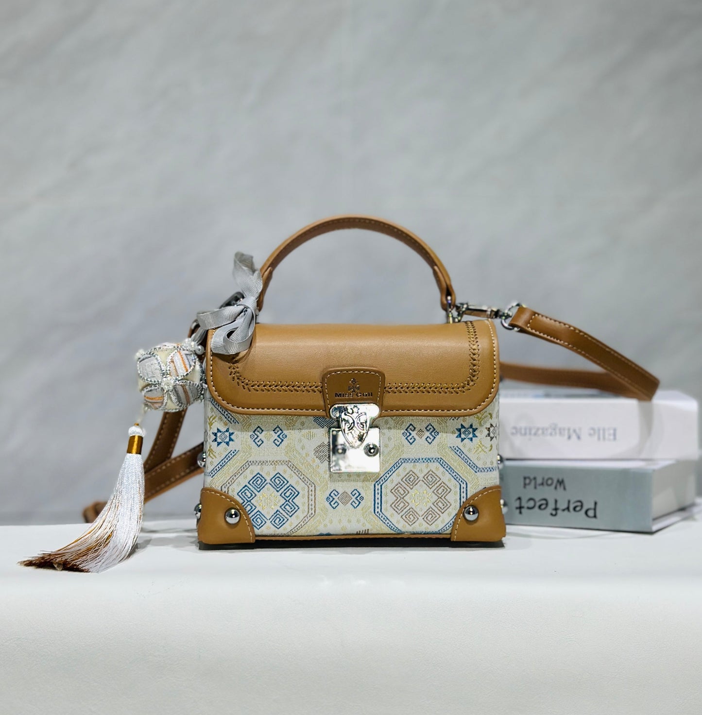 Guangxi Zhuang Brocade Square Box Bag Handheld Crossbody Bag (Includes Embroidered Ball)