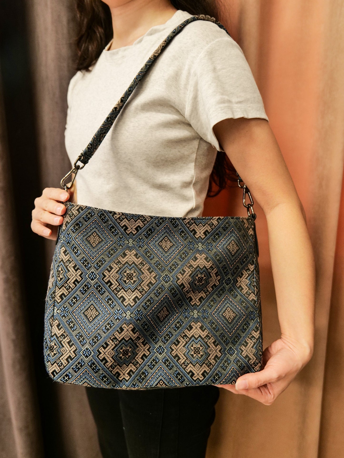 Guangxi Zhuang Brocade Casual Shoulder Bag - Large Capacity