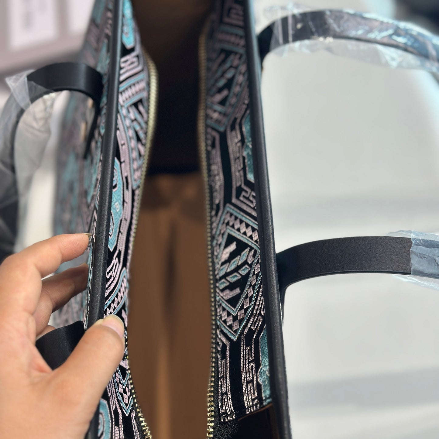 Guangxi Zhuang Brocade Large Capacity Briefcase Laptop Clutch