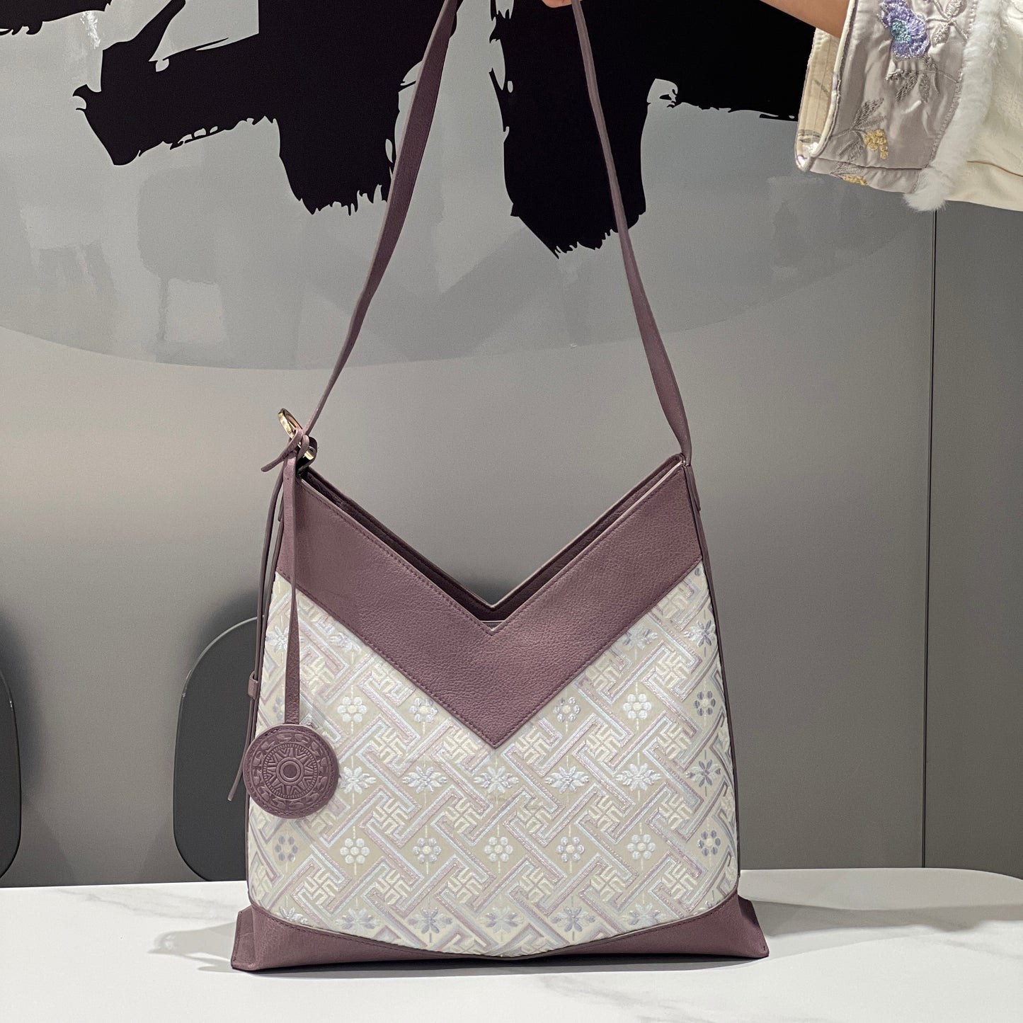 Guangxi Zhuang Brocade  Top-Grain Cowhide  Commuter Large Capacity Tote Bag   Single-Shoulder Crossbody Bag