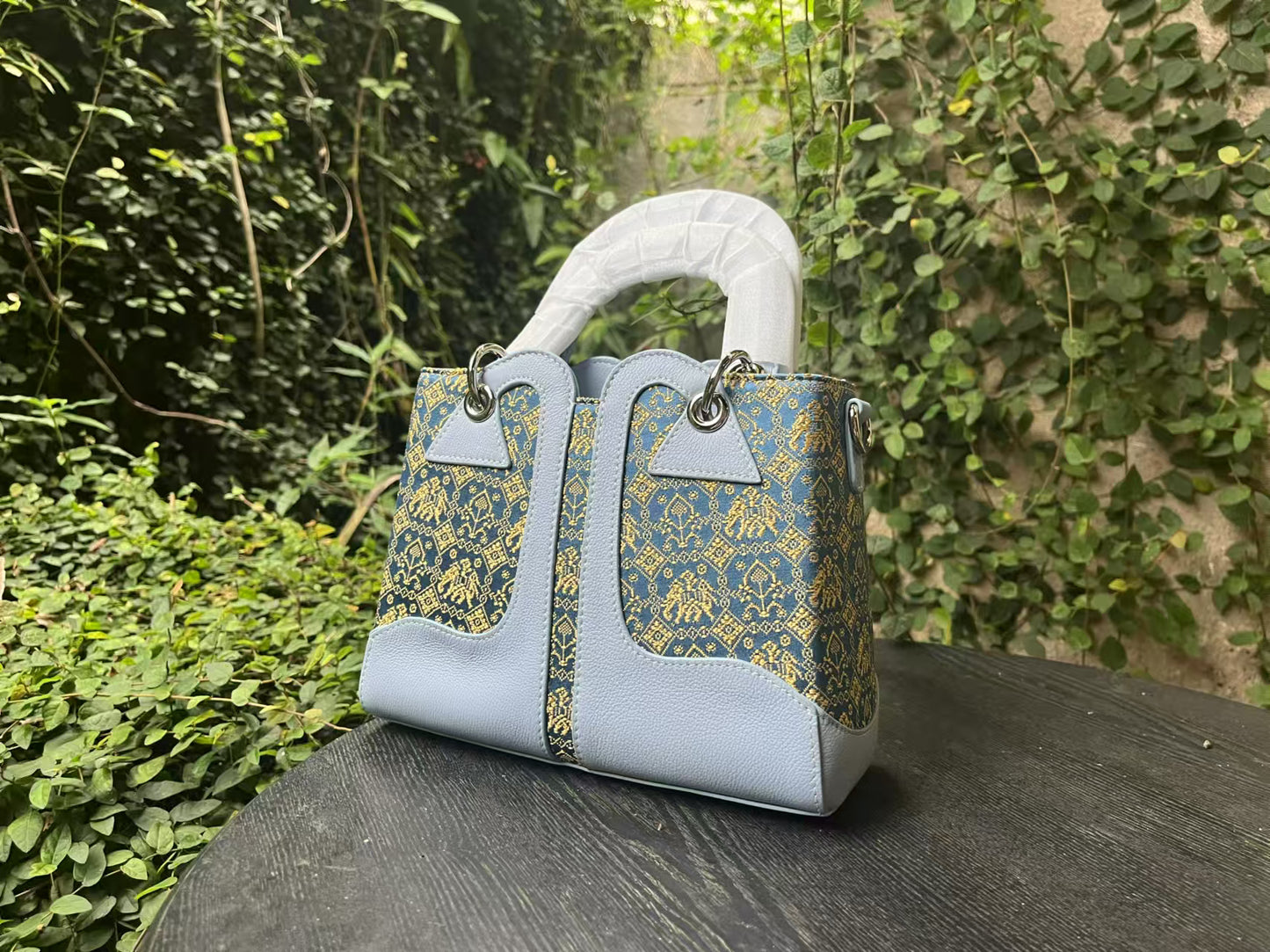 Guangxi Zhuang Brocade Top-Grain Cowhide Diana Bag Handheld Crossbody Bag