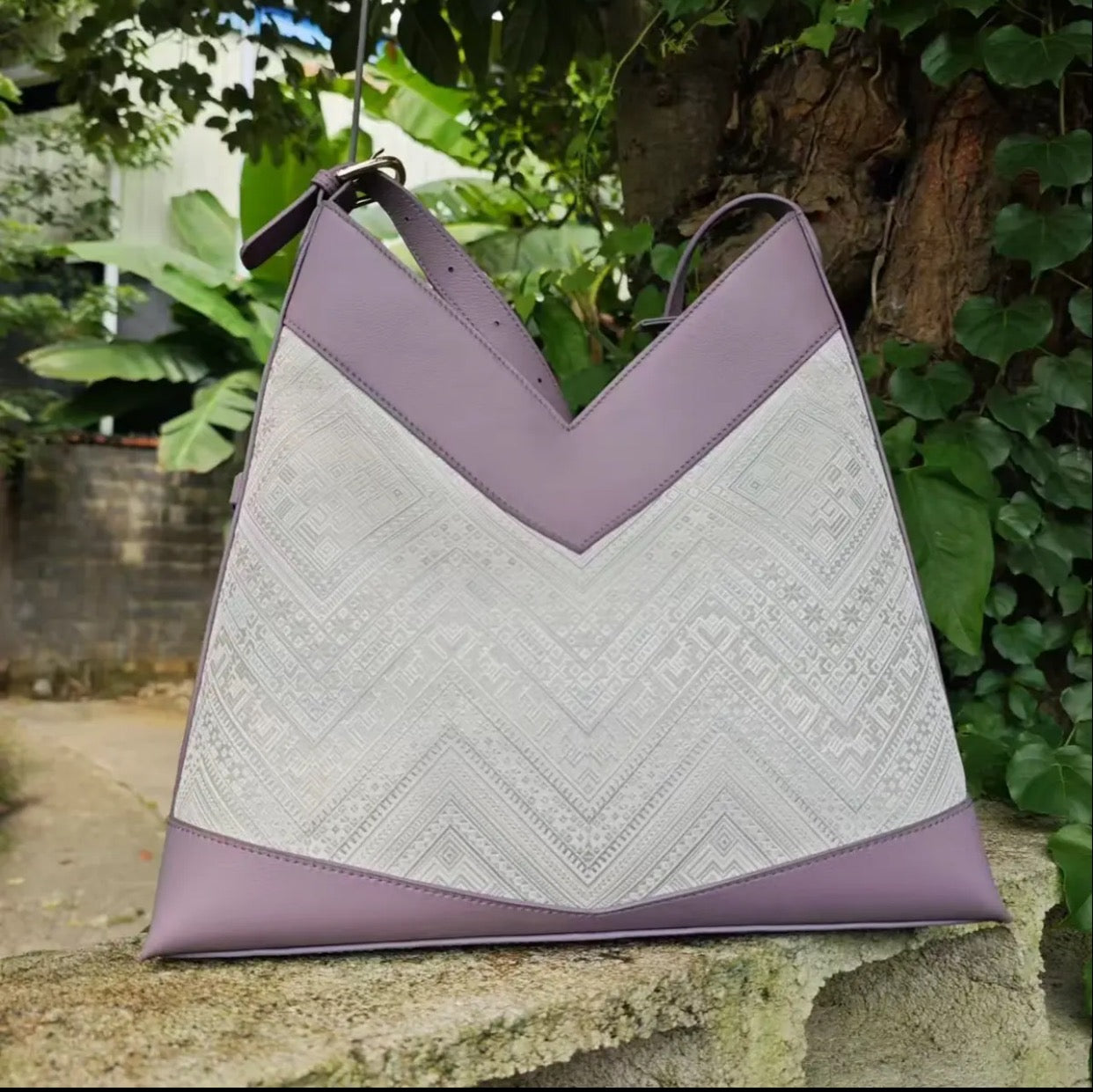 Guangxi Zhuang Brocade  Top-Grain Cowhide  Commuter Large Capacity Tote Bag   Single-Shoulder Crossbody Bag